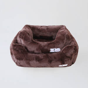 Hello 70035 Luxe Dog Bed