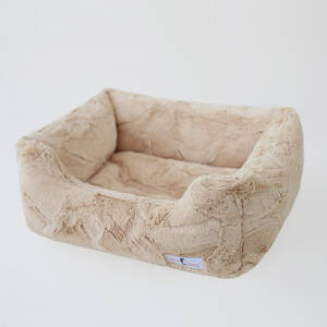 Hello 70037 Luxe Dog Bed