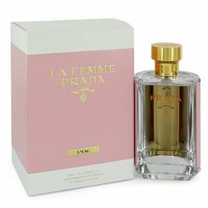Prada 546390 In A Beautiful And Sweetly Charming Fragrance, S La Femme