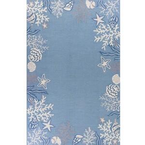 Homeroots.co 353393 2'x4' Polyester Sea Blue Accent Rug