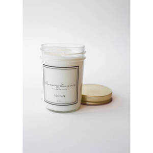 Amazing SOY-05 8oz. Classic Soy Scented Candle (teakwood)