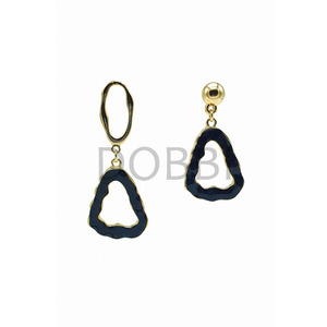 Dobbi KE-005BK Triangle Waved Unbalance Drop Earrings (pack Of 1)