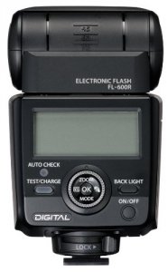 Olympus V3261300U000 Fl-600r - Hot-shoe Clip-on Flash - 36 (m) - For  