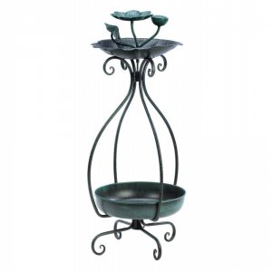 Summerfield 10015693 Metal Birdfeeder And Planter