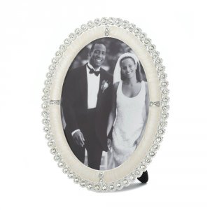 Accent 10016934 Elegant Rhinestone Photo Frame For 5x7 Pictures