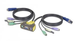 Iogear GCS612A 2 Port Compact Ps2 Kvm Switch