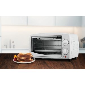 Brentwood TS-345W 9-liter (4 Slice) Toaster Oven Broiler (white)