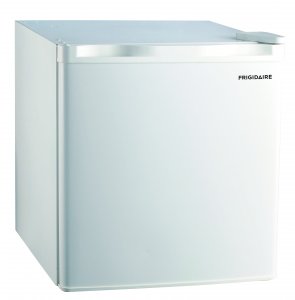 Curtis Curtis 1.6 Cu Ft Bar Fridge Wht