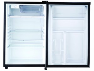 Curtis RFR465 4.6 Cu Ft Ss Door Refrig