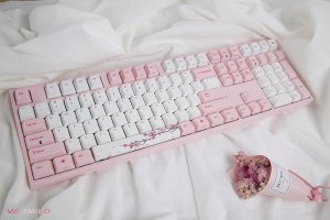 Varmilo VA108MW2P/WP88V Sakura Full-size Dye Sub Pbt Mechanical Keyboa