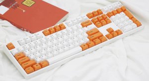 Varmilo VA108MP2W/WWBIHKV/K1 Orange Led Full-size Dye Sub Pbt Mechanic