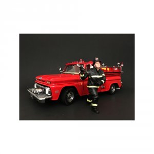 American 77461 Firefighter With Axe Figurines  Figures For 1:18 Models