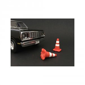 American 77520 Brand New 118 Scale Of Traffic Cones Accessory Set Of 4