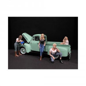 American 38336-38337-38338-38339 Brand New 124 Scale Of Car Girls In T