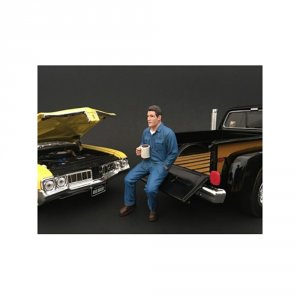 American 77500 Brand New 124 Scale Of Mechanic Johnny Drinking Coffee 