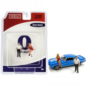 American 38352 Brand New 143 Scale Models Of 70s Style Two Figurines S