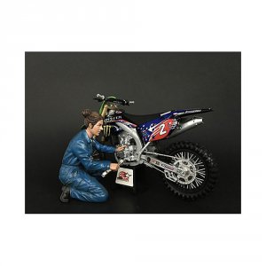 American 38372 Brand New 112 Scale Of Mechanic Chole Figurine For 112 