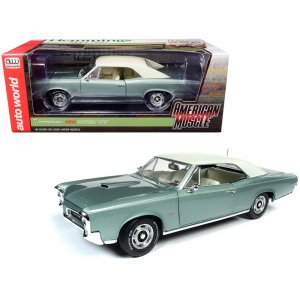 Autoworld AMM1192 Brand New 118 Scale Diecast Car Model Of 1966 Pontia