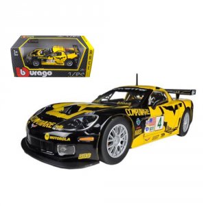 Bburago 28003 Brand New 1:24 Scale Diecast Model Of Chevrolet Corvette