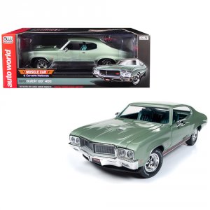 Autoworld AMM1149 Brand New 118 Scale Diecast Car Model Of1970 Buick G