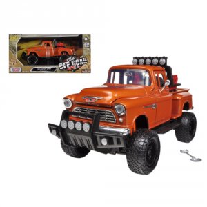 Motormax 79133or 1955 Chevrolet 5100 Stepside Pickup Truck Off Road Or