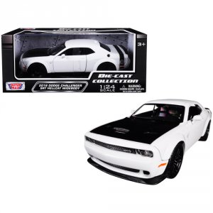 Motormax 79350w 2018 Dodge Challenger Srt Hellcat Widebody White With 