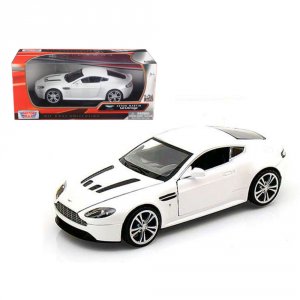 Motormax 73357w Aston Martin V12 Vantage Pearl White 124 Diecast Car M