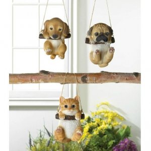 Accent 10018800 Swinging Pug Puppy Decor