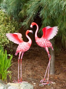 Summerfield 10019120 Flying Flamingo Metal Garden Decor Head Up - 27.5