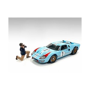 American AD76298 Race Day 2 Figurine Iv For 118 Scale Models By