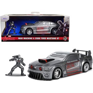 Jada 33082 2006 Ford Mustang Gt Gray Metallic And War Machine Diecast 