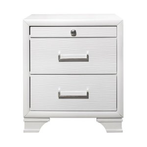 Homeroots.co 384057 White Nightstand With 3 Drawers