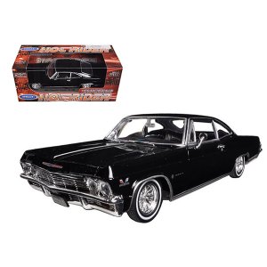 Welly 22417LRW-bk 1965 Chevrolet Impala Ss 396 Black Low Rider Collect