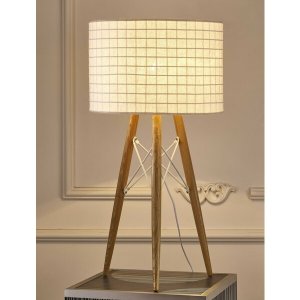 Homeroots.co 372286 11 X 11 X 21 White Fabric Table Lamp