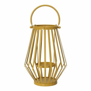 Homeroots.co 373407 Handcrafted Yellow Metal Lantern