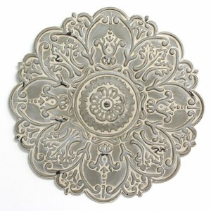 Homeroots.co 321239 Small Gray Medallion Wall Decor