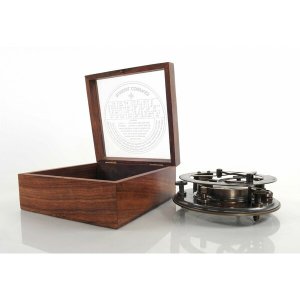 Homeroots.co 364310 5 X 5 X 4 Sundial Compass In Wood Box - Large