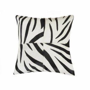 Homeroots.co 316820 18 X 18 X 5 Zebra Black On White Quattro - Pillow