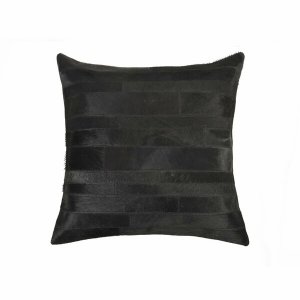 Homeroots.co 316766 18 X 18 X 5 Black - Pillow