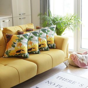 Homeroots.co 376852 Set Of 4 18 Sunflowers Throw Pillow Cover In Multi