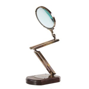 Homeroots.co 364203 7.5 X 14.5 X 28 Brass Big Magnifier Glass With Woo