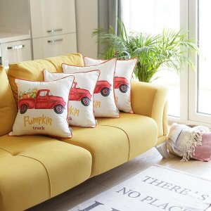 Homeroots.co 376854 Set Of 4 18 Pumpkin Truck Throw Pillow Cover In Mu