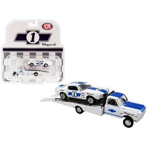 Greenlight 51344 1967 Chevrolet C-30 Ramp Truck With 1970 Chevrolet Tr