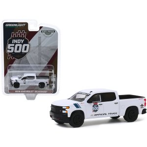 Greenlight 30163 2019 Chevrolet Silverado 1500 Trail Boss Pickup Truck