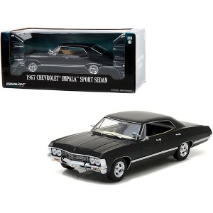 Greenlight GL84035 1967 Chevrolet Impala Sport Sedan Tuxedo Black 124 