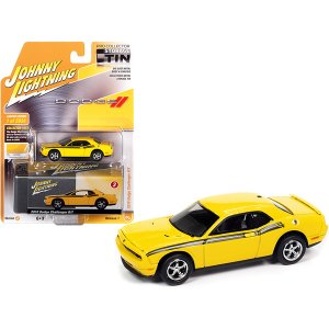 Johnny JLCT006-JLSP147A 2010 Dodge Challenger Rt Detonator Yellow With