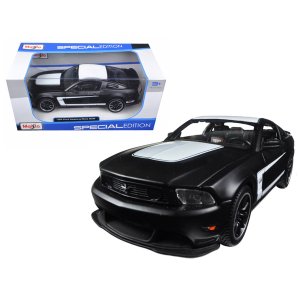 Maisto 31269MBK 2012 Ford Mustang Boss 302 Matt Black And White 124 Di