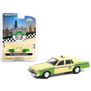 Greenlight OIC 30233 1987 Chevrolet Caprice Yellow And Green Chicago C