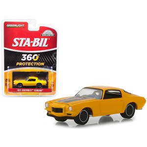 Greenlight 30025 1971 Chevrolet Camaro Metallic Yellow Sta-bil Protect