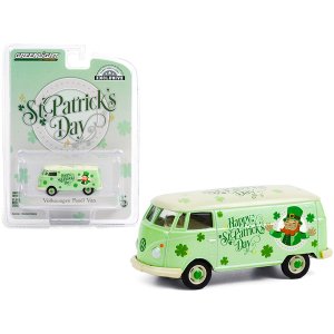 Greenlight 30252 Volkswagen Panel Van St. Patrick\'s Day 2021 Hobby Ex